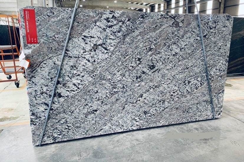 Lennon Granite 3cm / 89002 (126" x 72") Group E