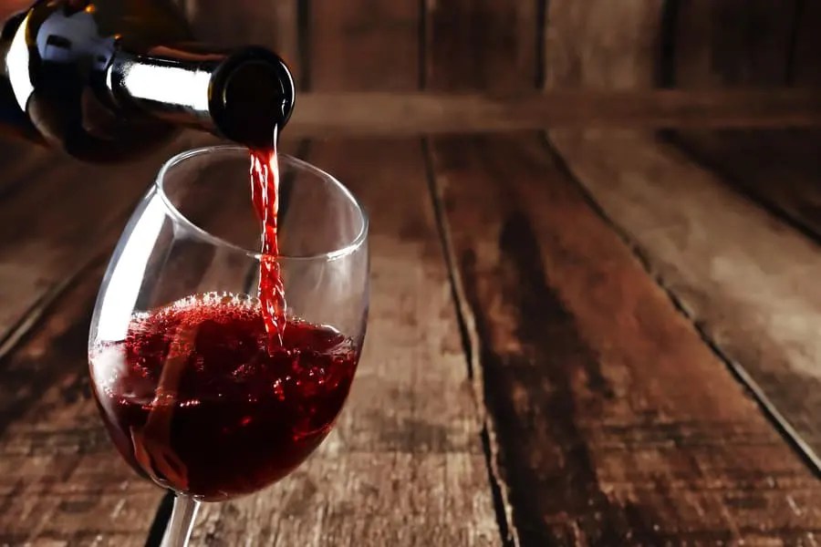 Should Red Wine Be Served at Room Temperature? Truth Inside Pinot