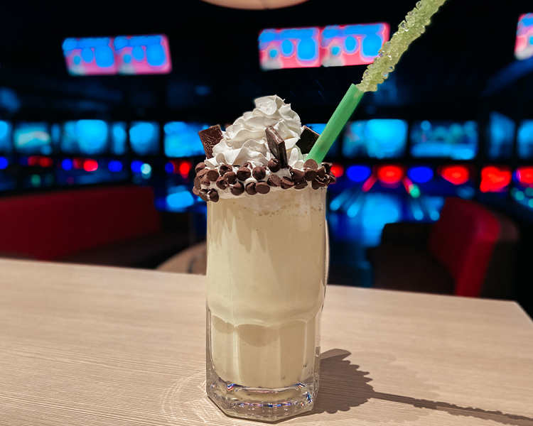 Huge 32oz Best Milkshakes in Las Colinas, DFW, Allen, Plano & Austin