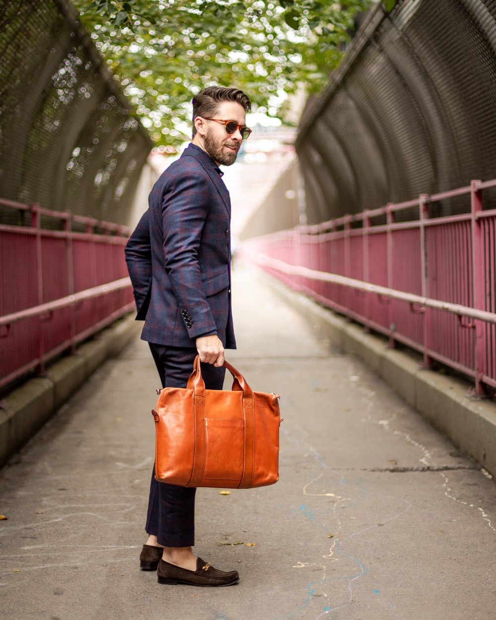 Best Men's Tote Bags 2021 at Stella blog