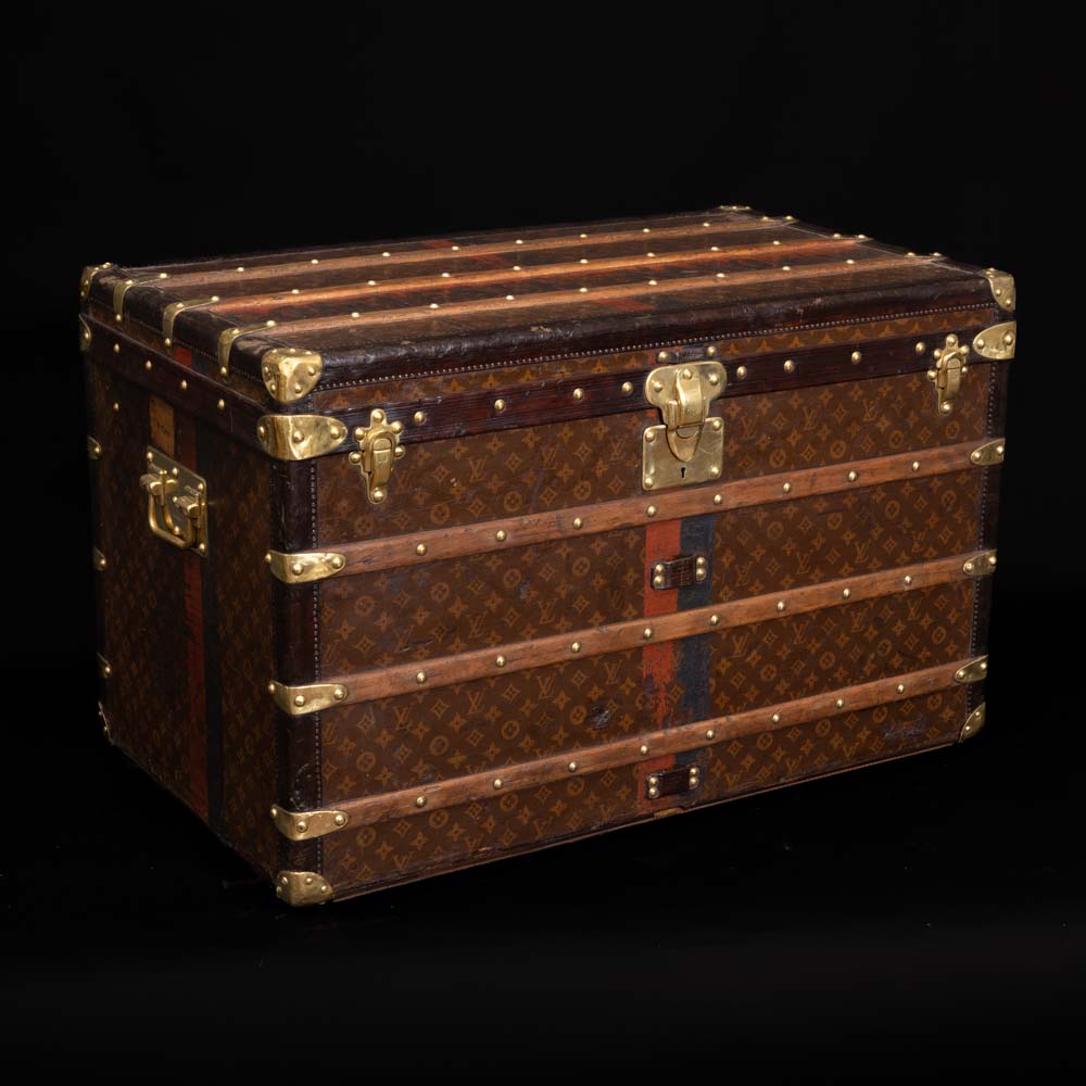 Louis Vuitton coffee table trunk Comtesse Nako Pinth Vintage Luggage