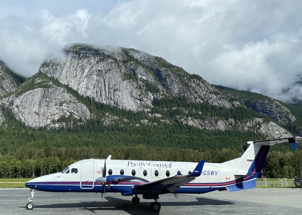 Bella Coola Bears A Guide to Grizzly Bear Watching in Bella Coola, BC
