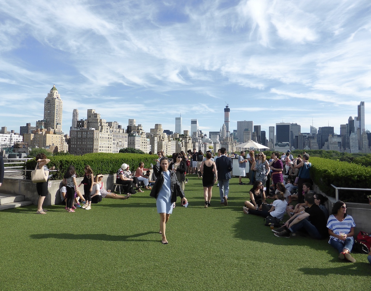 RooftopTheMetMuseum pint size pilot