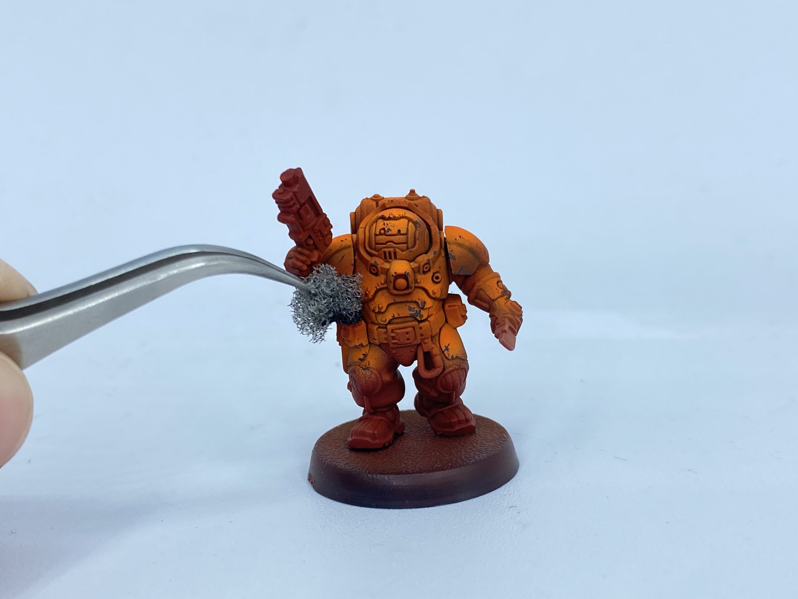 How to paint a battle damaged orange armor Votann 40k