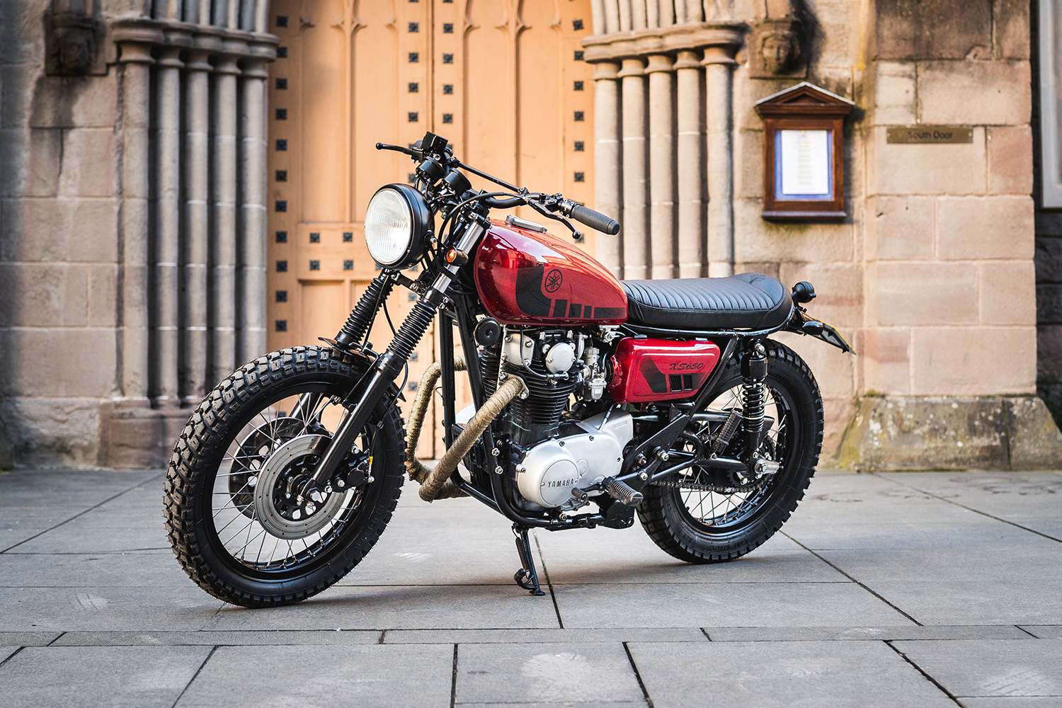 RIDE IN PEACE Yamaha XS650 by JM Customs. Pipeburn