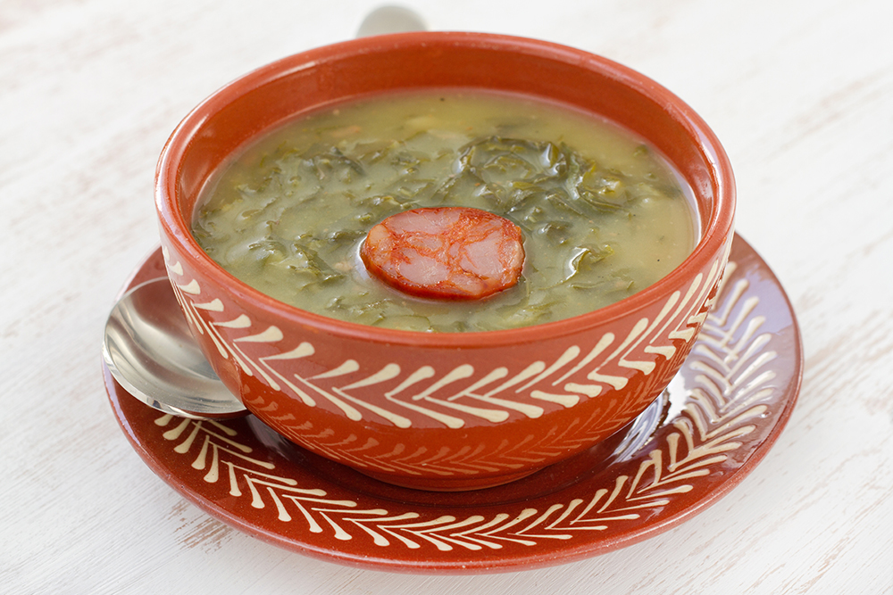 Caldo verde tradicional. Aprenda aqui! Pitacos e Achados