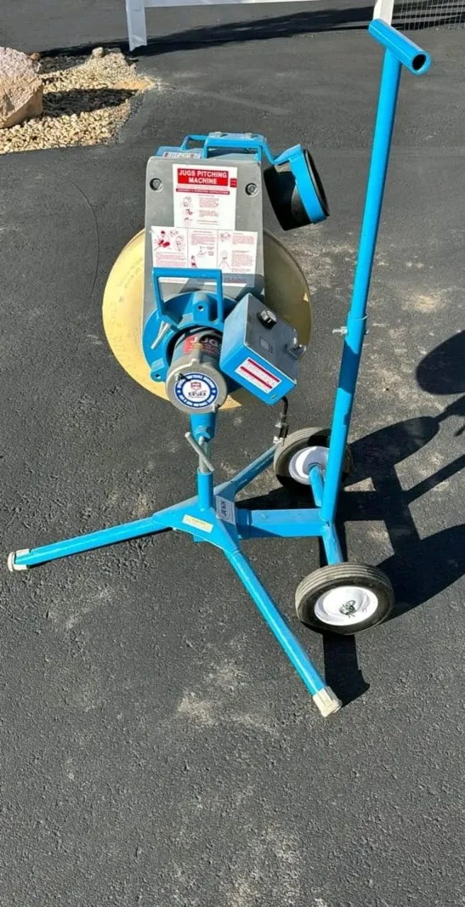 Jugs Super Softball pitching machine Pitching Express