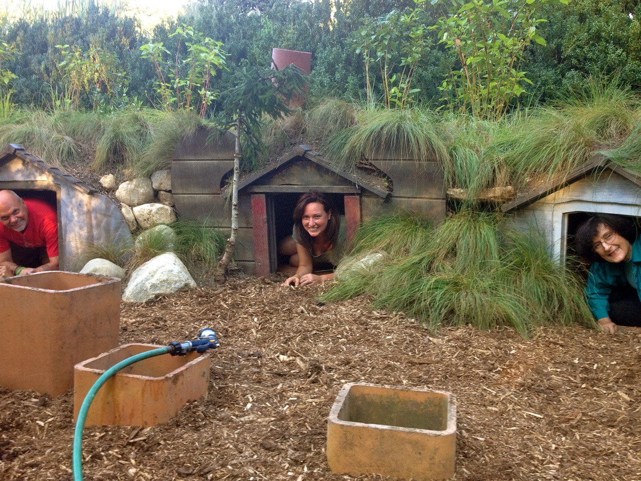 DIY How to Make A Hobbit House (In Your Garden) PITH