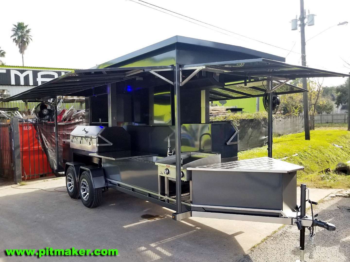 CPT BBQ Trailer Roof & Awnings Pitmaker
