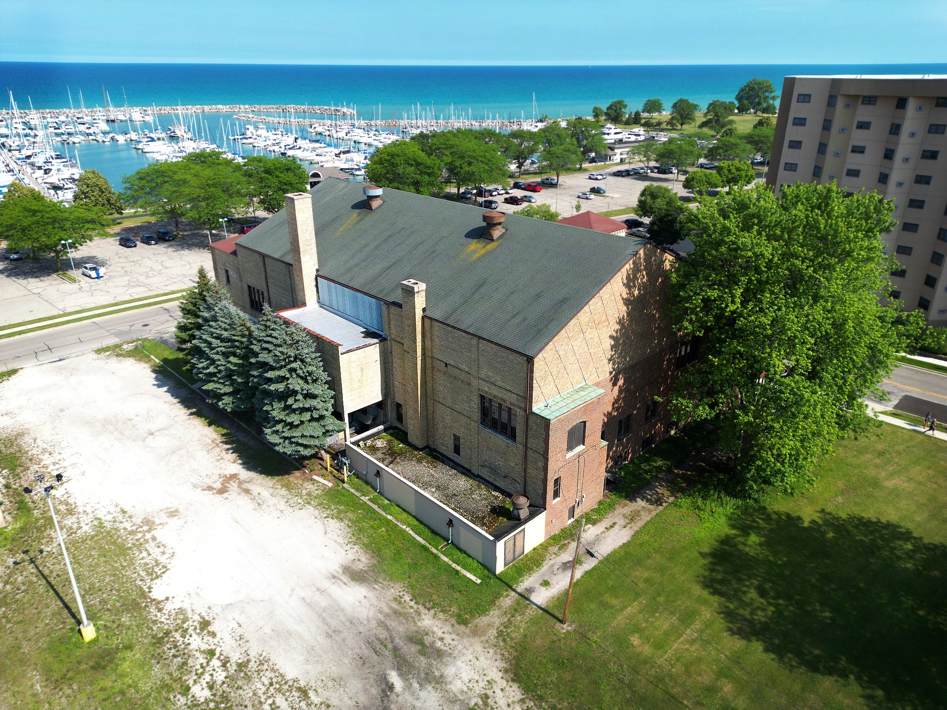 Marina Shores Pitts Brothers