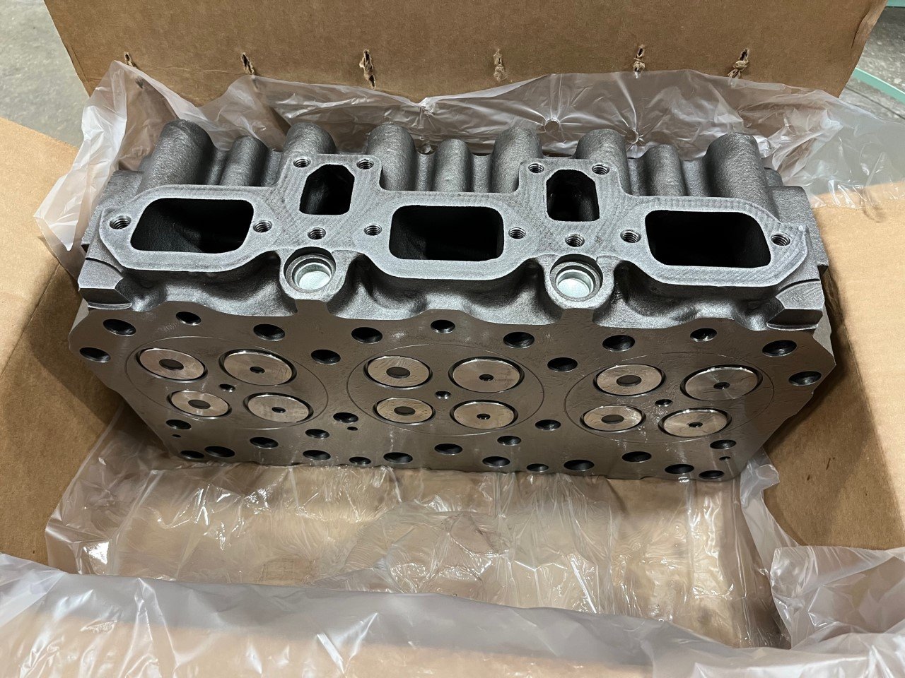 732GB5341M Mack E7 Engine Cylinder Head for Sale