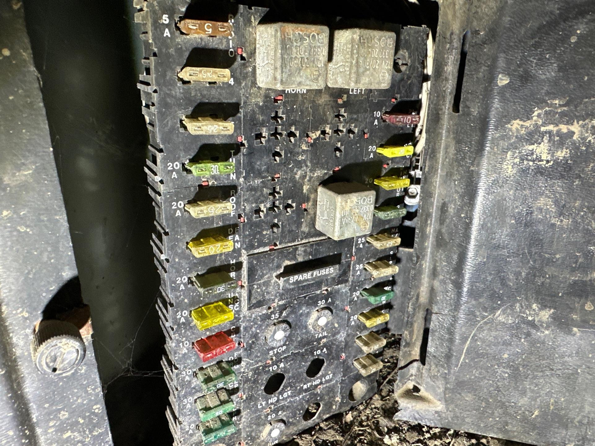 Peterbilt 377 Fuse Box for Sale