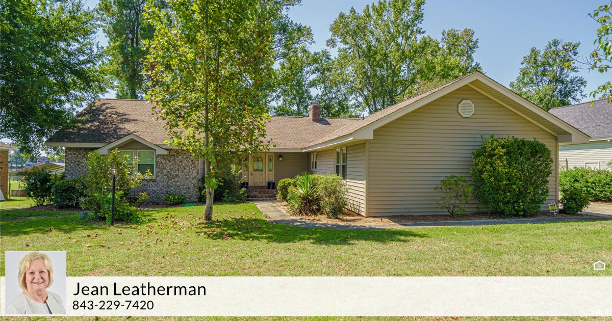 3420 W Forest Lake Dr, Florence, SC 29501