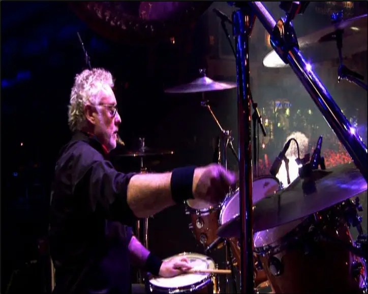 Queen + Paul Rodgers Live in Ukraine (2009) / AvaxHome