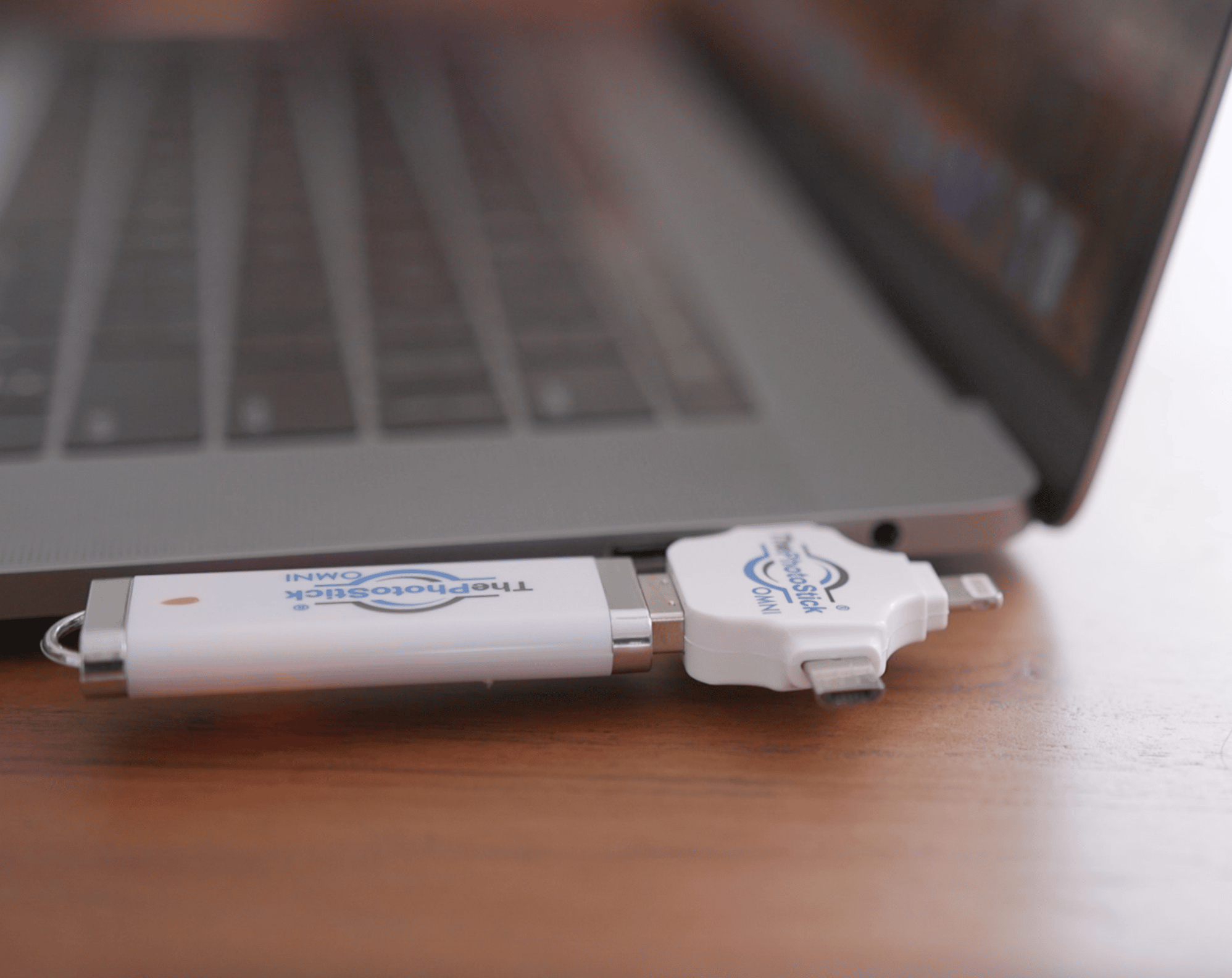 Photo Stick Omni Review 2024 Effortless Backup Magic! 📸 Pixoneye