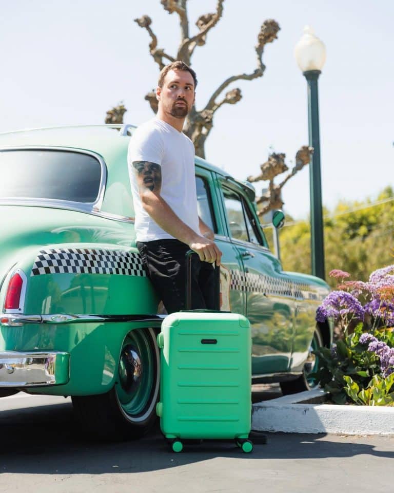 Solgaard Carry On Closet Review 2024's Amazing Travel Triumph!🧳 ️