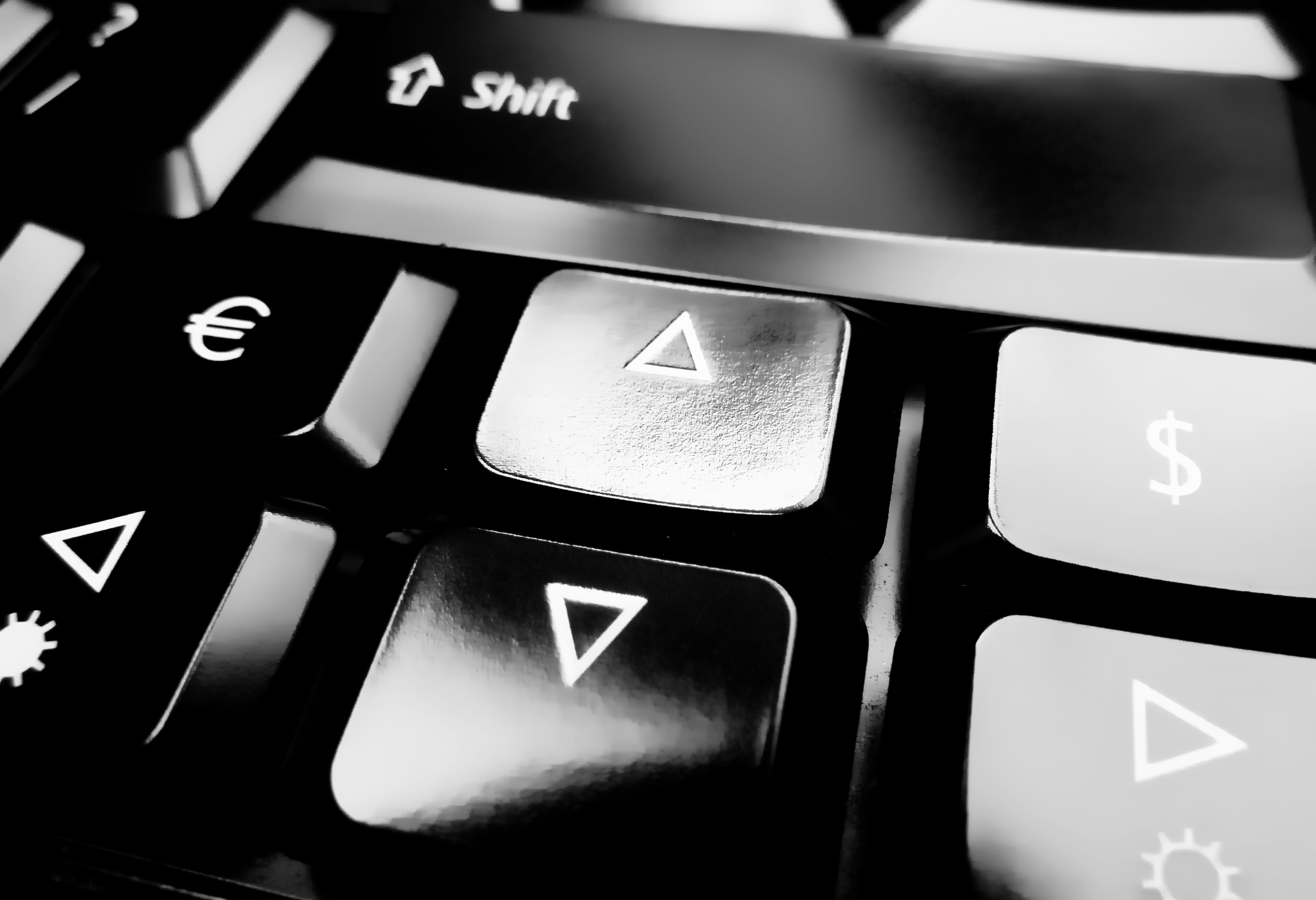Closeup photo of black and white keyboard free image download