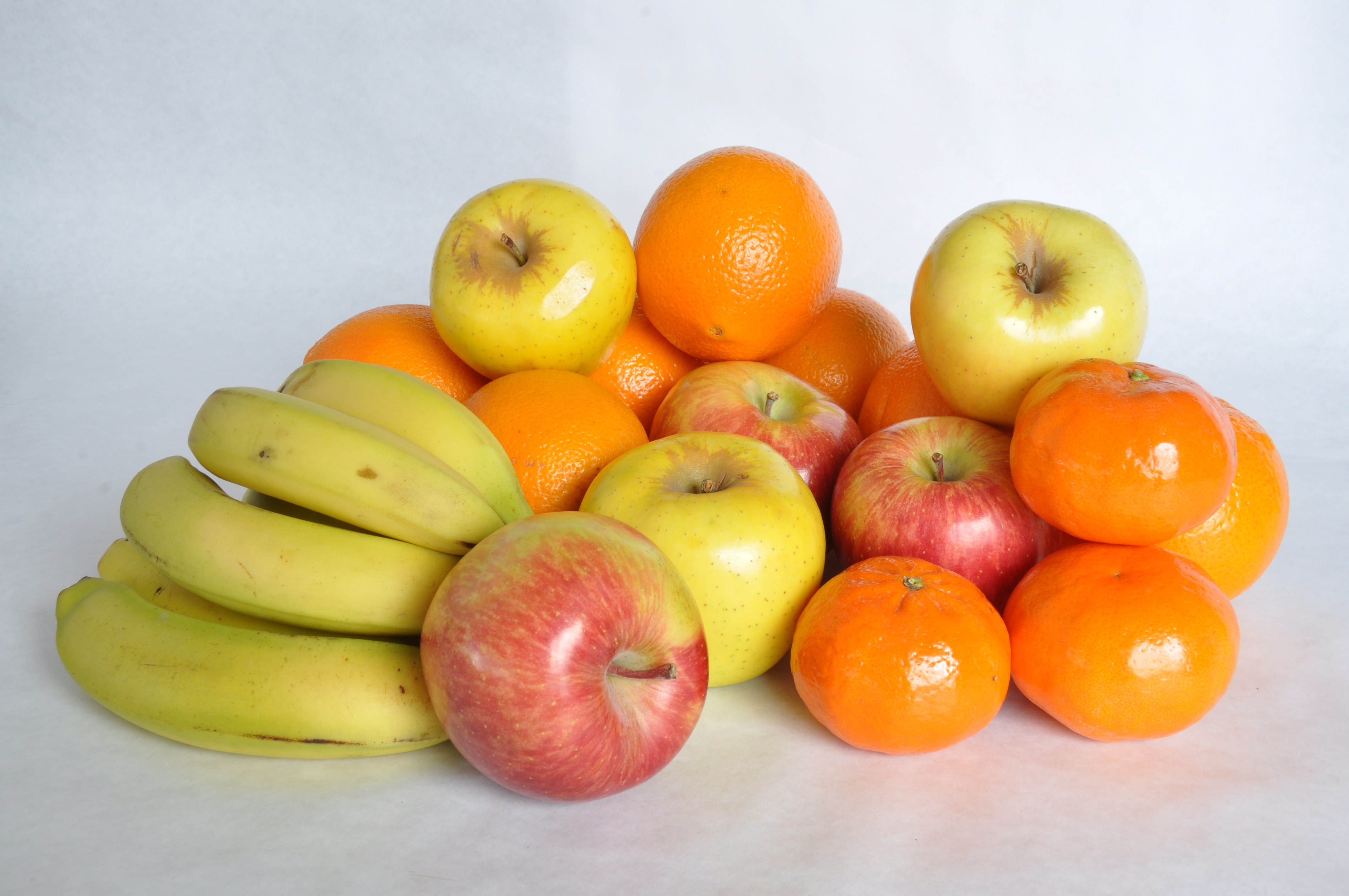 Fruit mix with bananas, tangerines and apples free image download