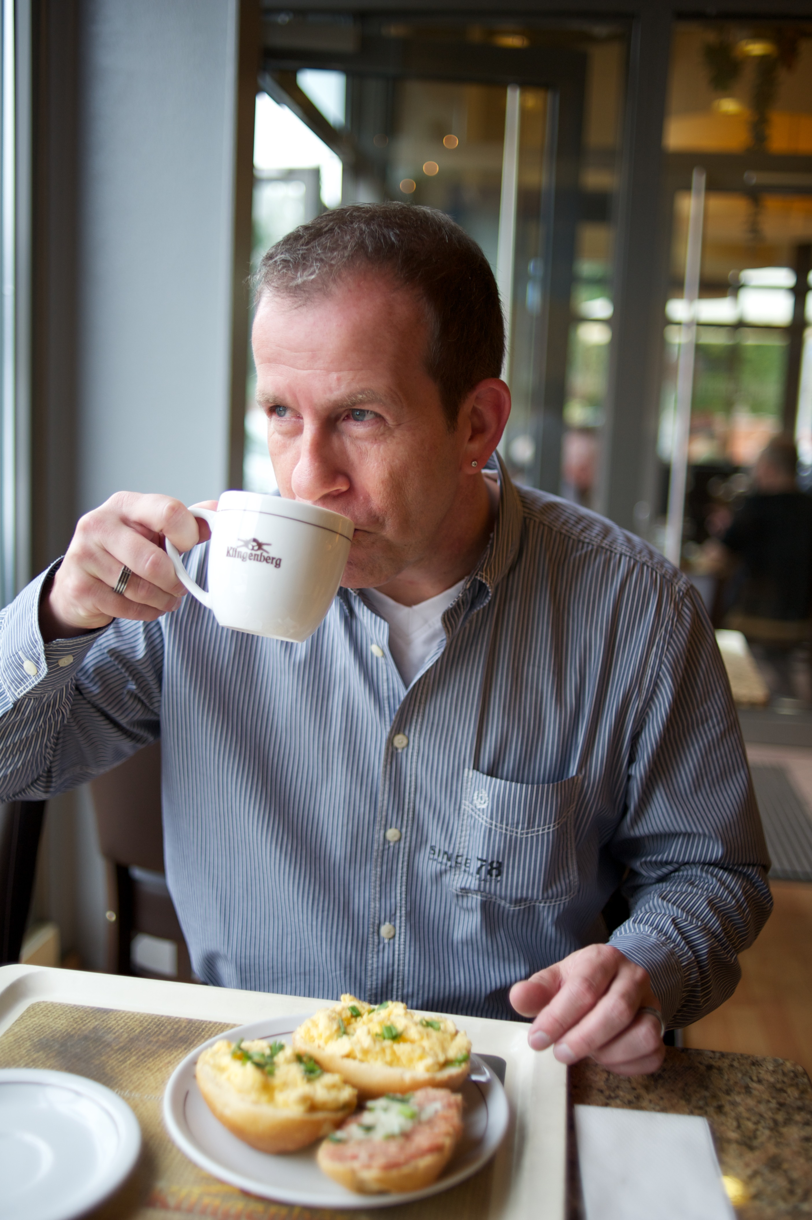 Man drinking coffee for breakfast free image download