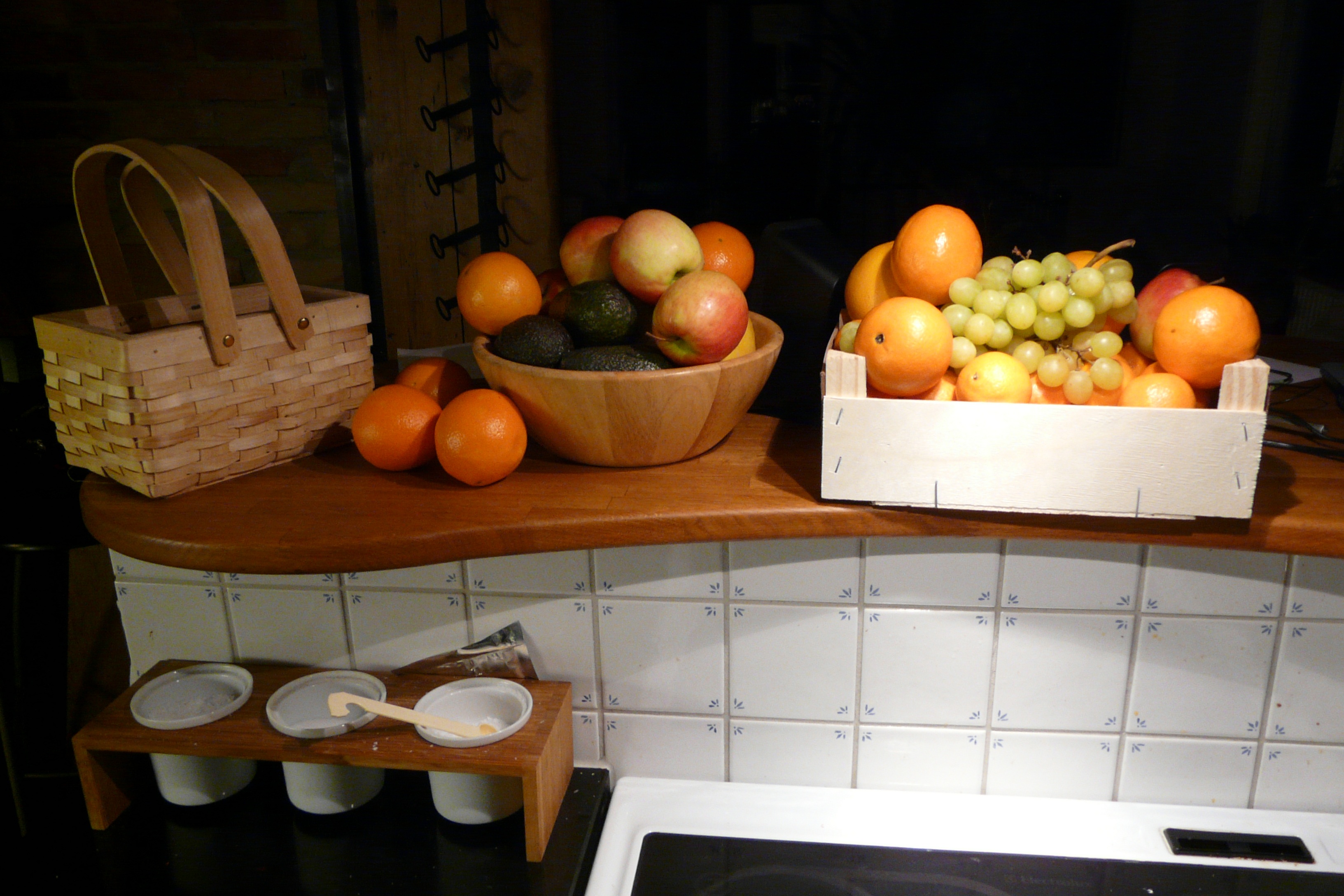 Kitchen with fruit baskets free image download