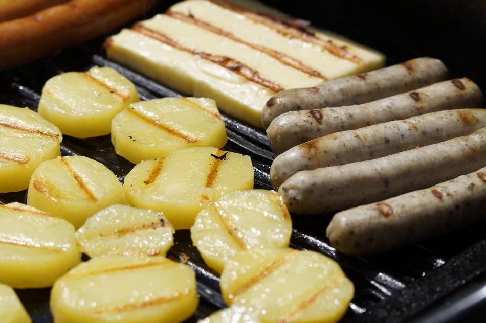 Grill sausage with potatoes free image download