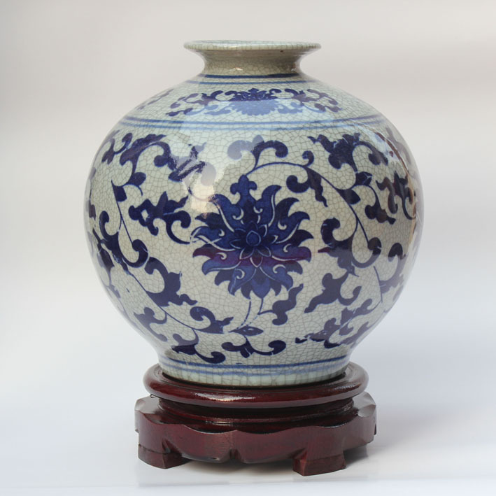 Blue And White Ceramic Vases free image download