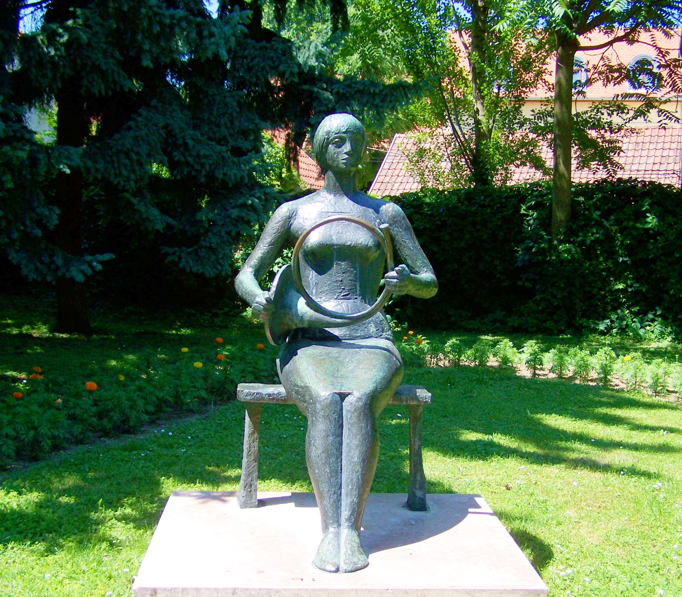 Female bronze statue with musical instrument free image download