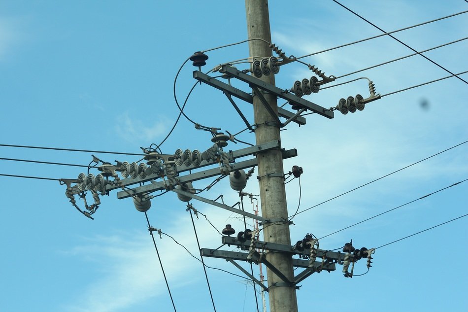 Electric cables near poles closeup free image download