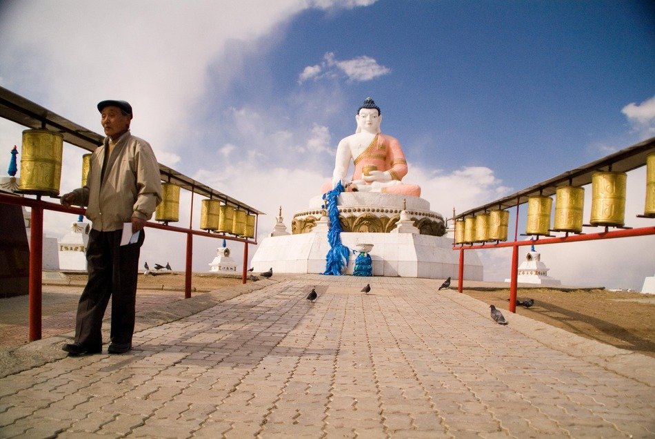 A large statue of Buddha in Mongolia free image download