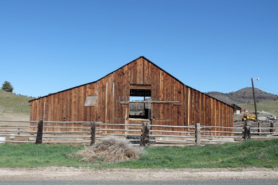 Old west barn, oregon free image download