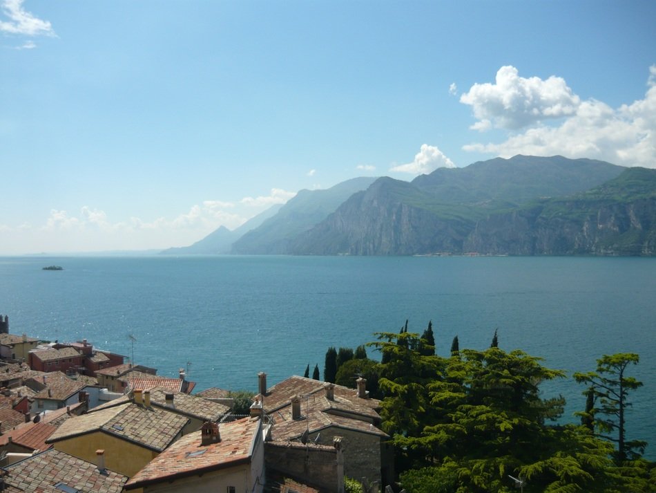 Amazing view of lake garda free image download