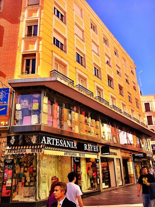 A shopping street in Madrid Spain free image download