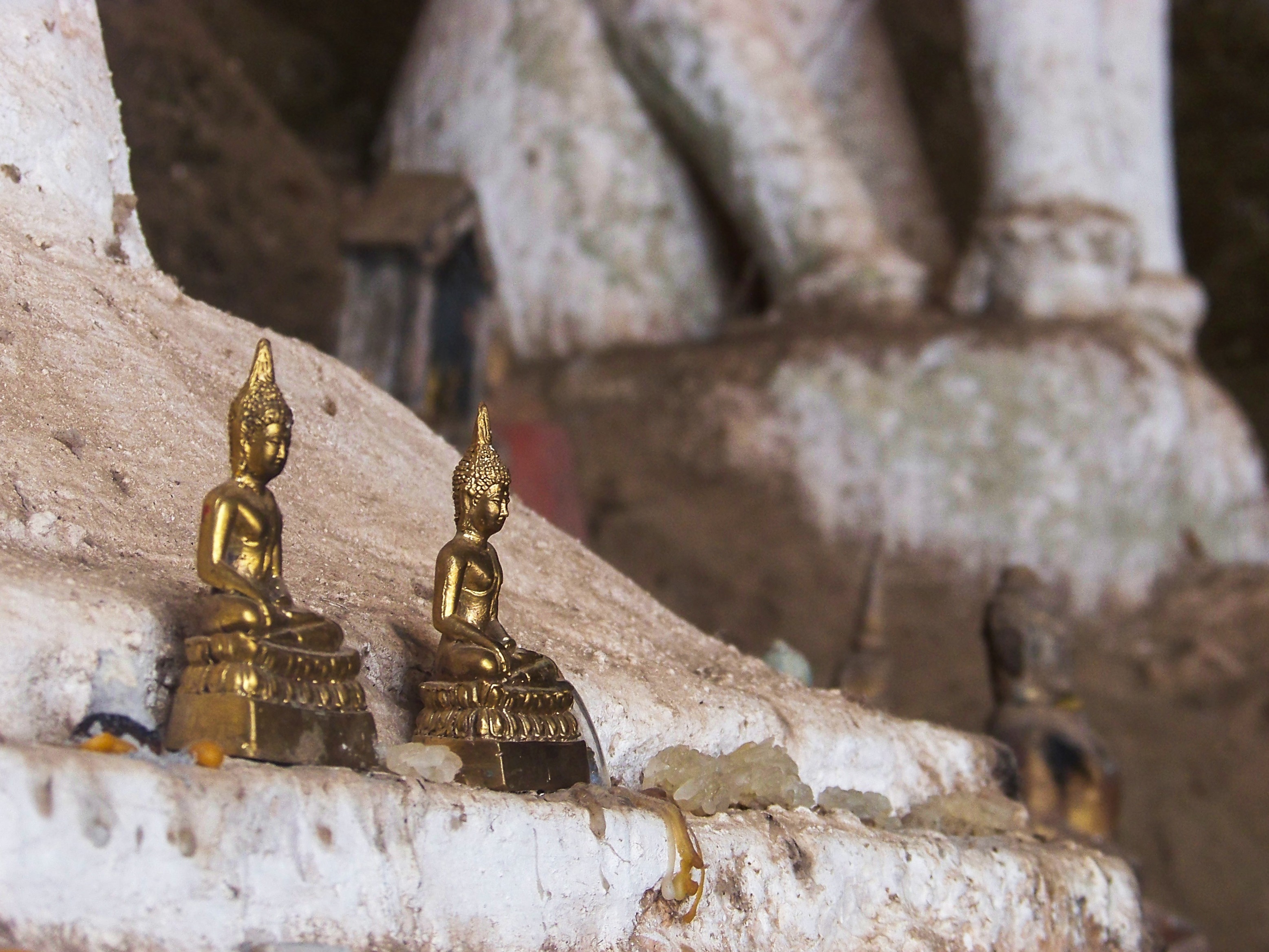 Golden statues buddha in laos free image download