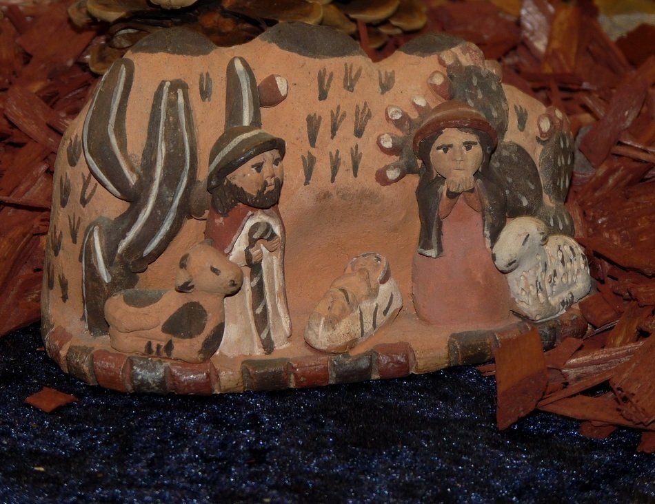 Ceramic nativity scene free image download