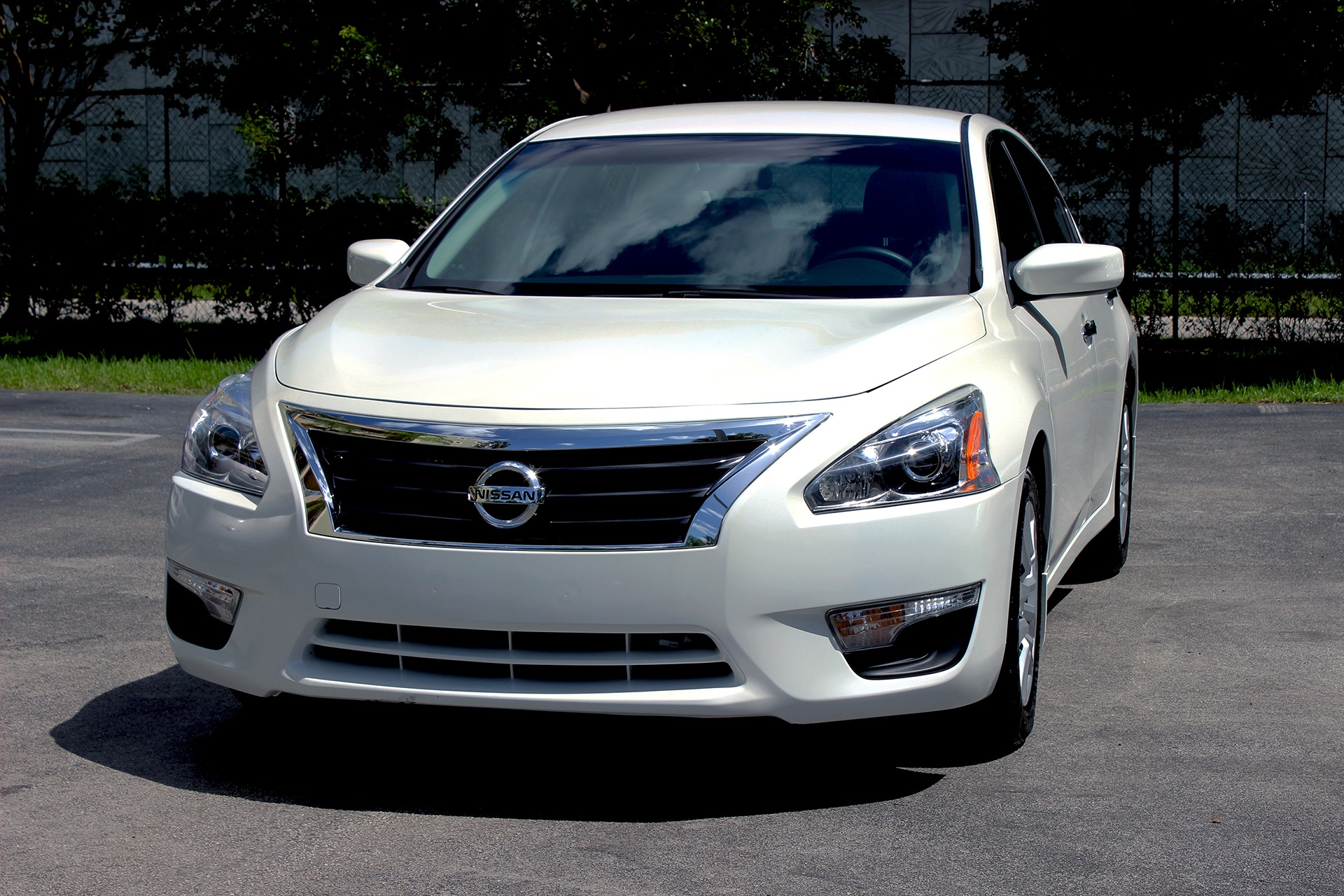 Nissan altima car free image download