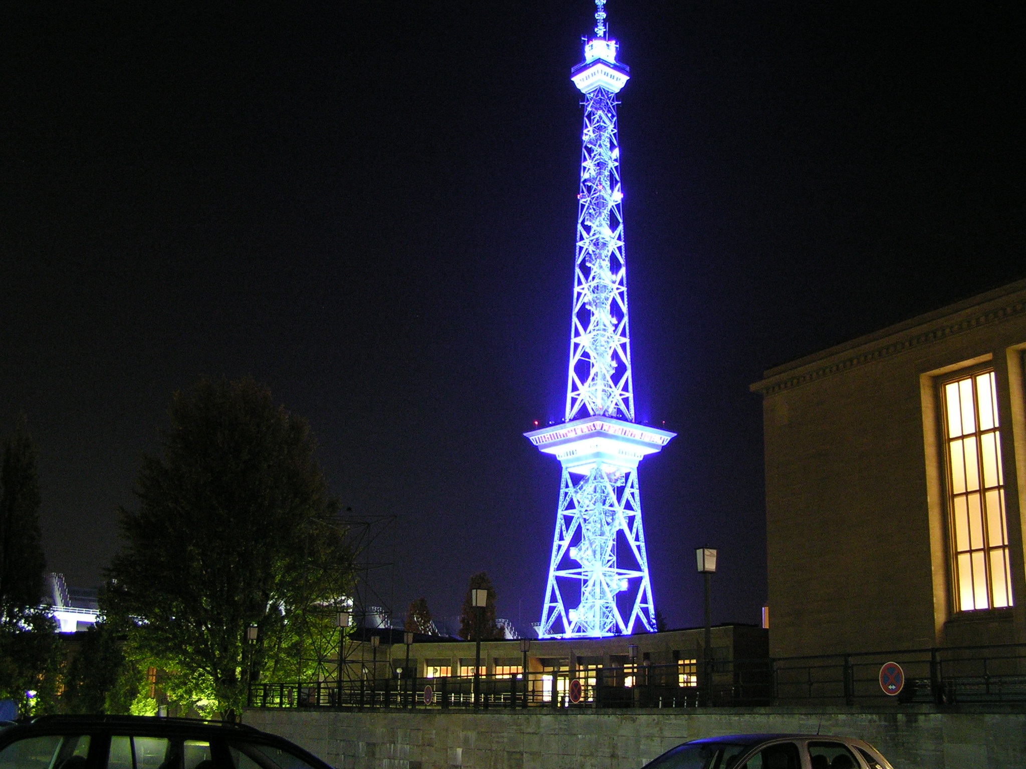 Illuminated radio tower berlin free image download