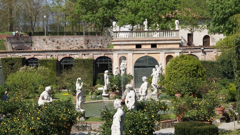 Italian garden sculpture free image download