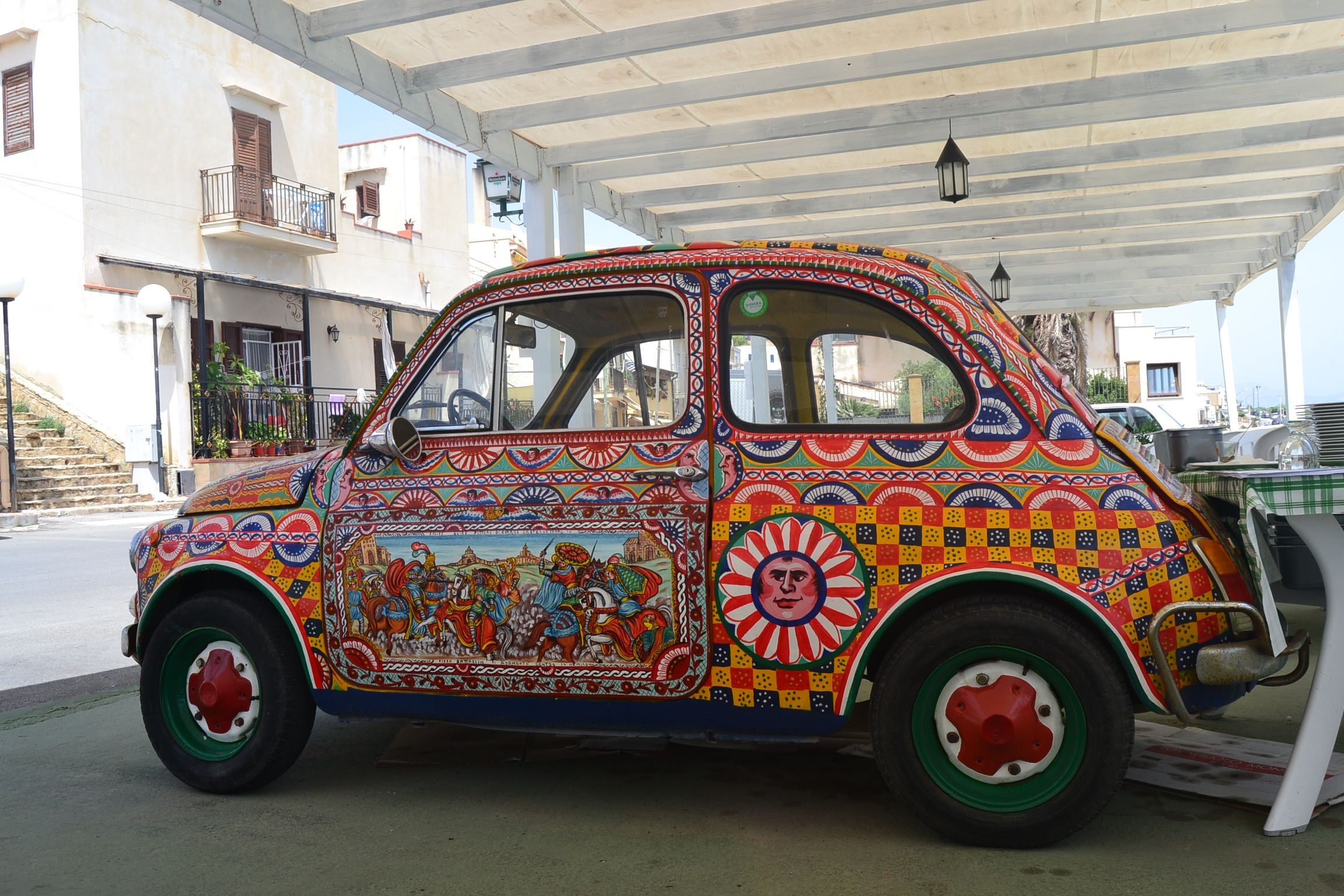 Painted car in sicily free image download