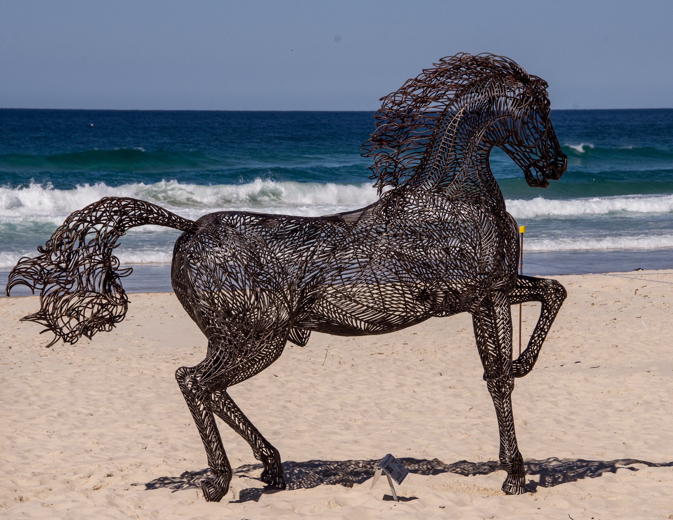 Beautiful black horse sculpture free image download