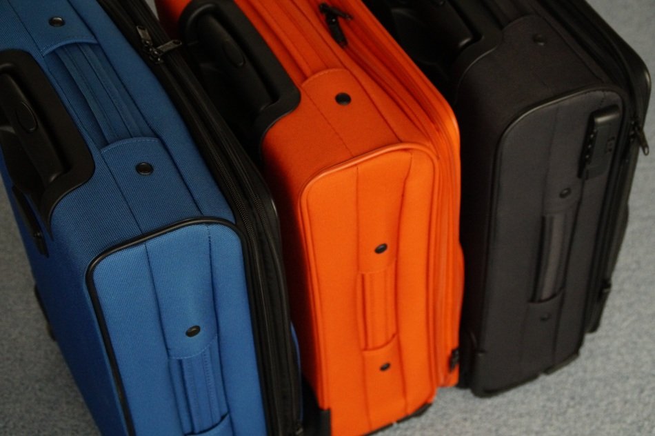 Color luggage free image download