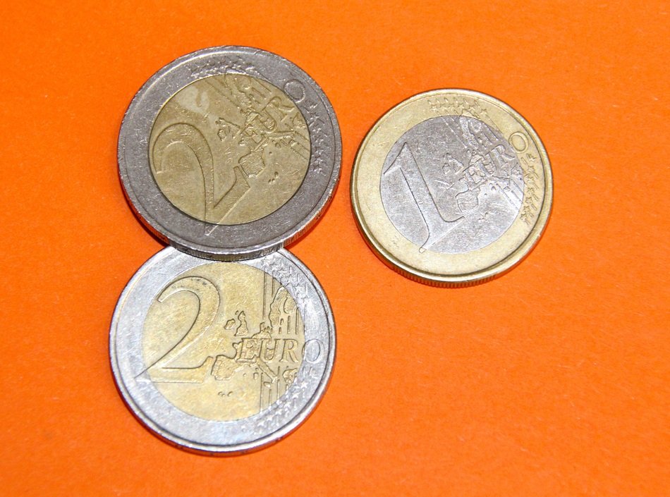Coins with the nominal of 1 and 2 euro free image download