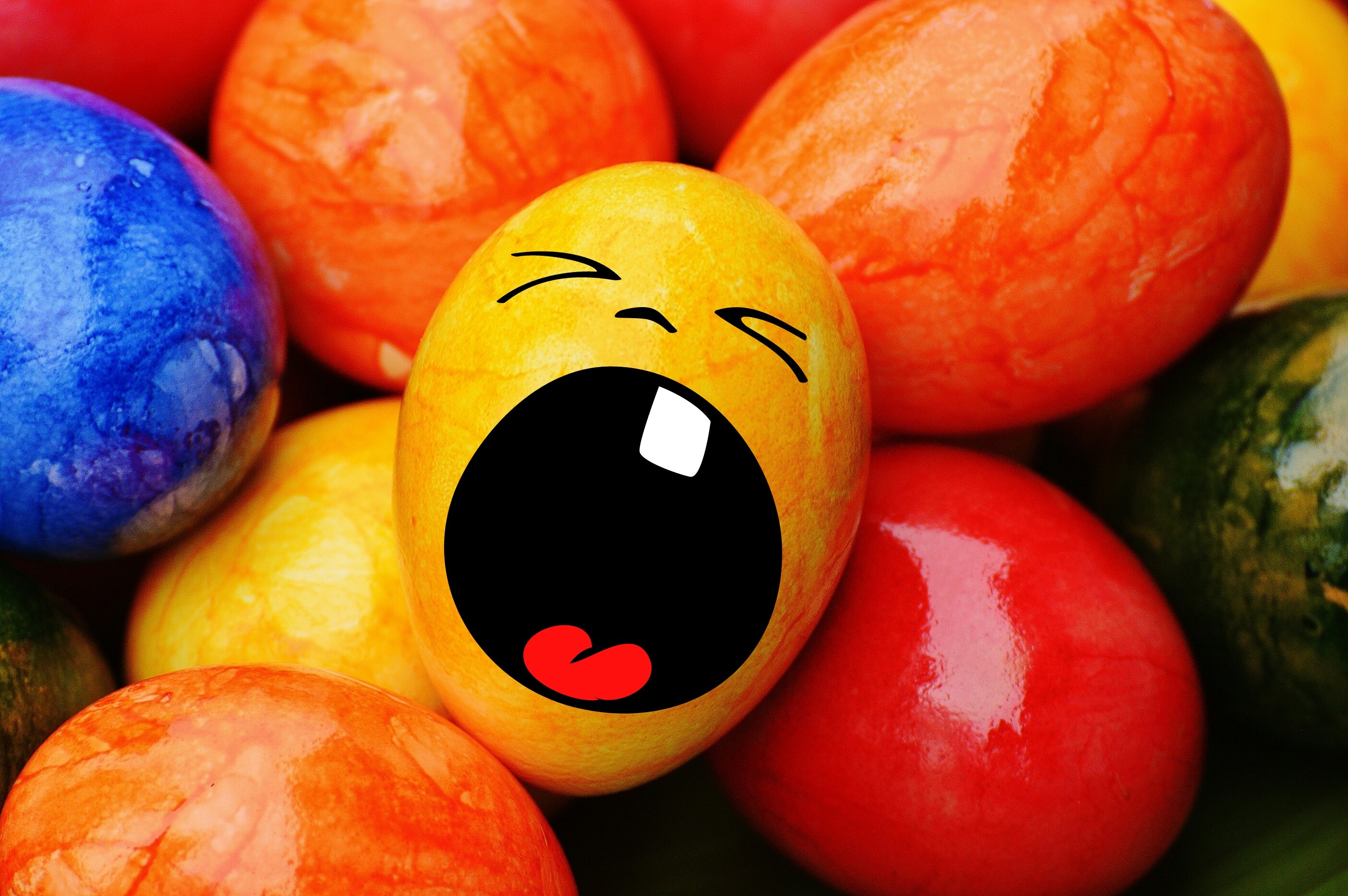 Easter eggs with funny face free image download