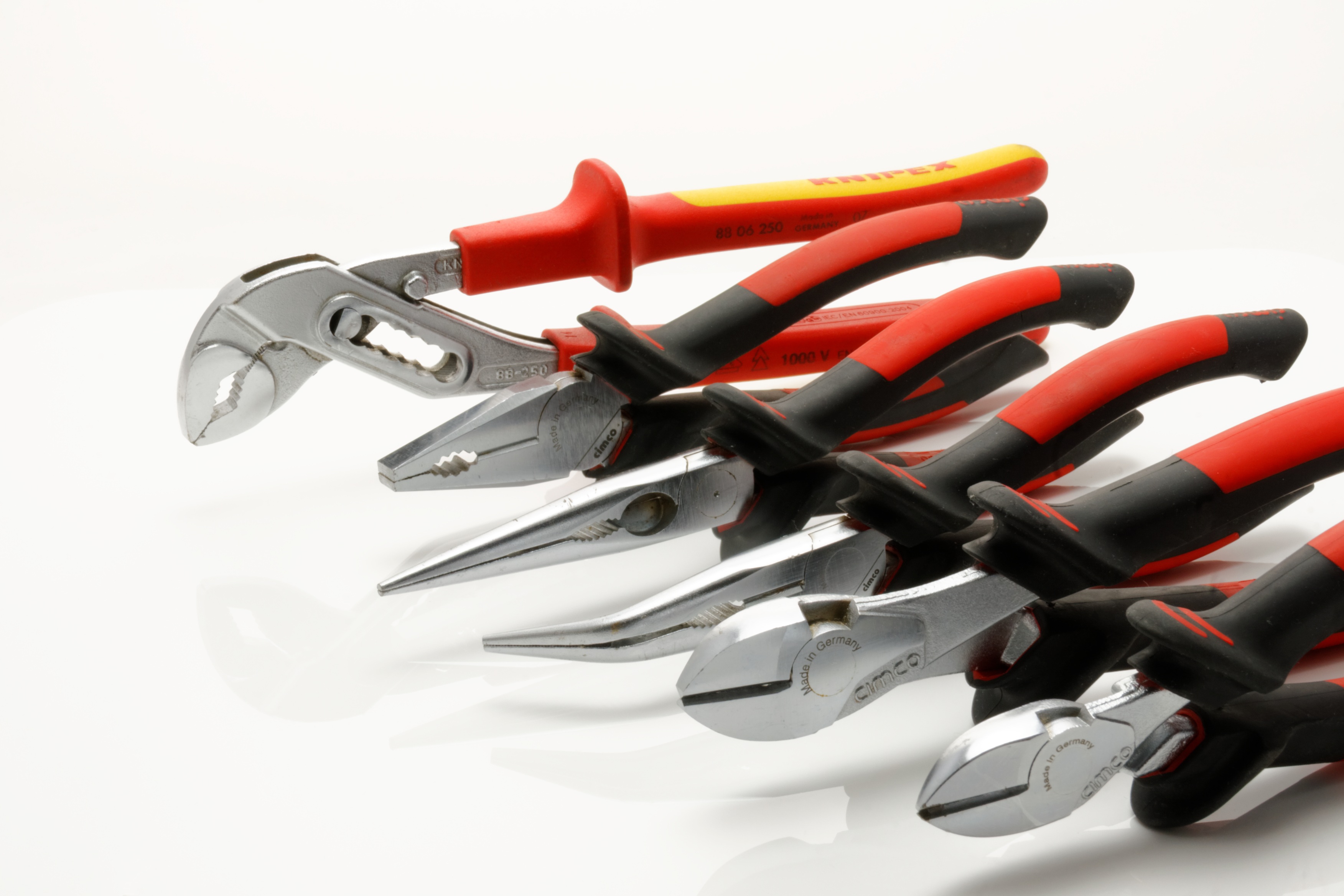 Variety of pliers free image download