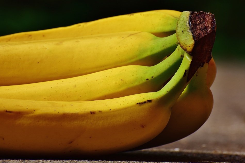 Ripe bananas are a source of vitamins free image download