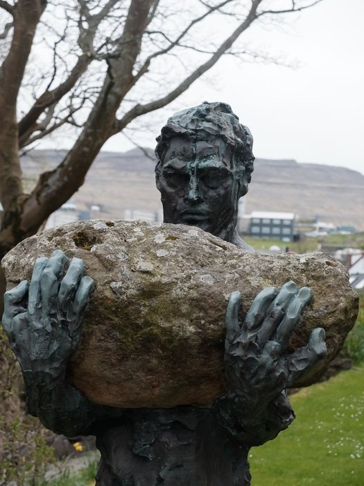 Statue Heavy free image download