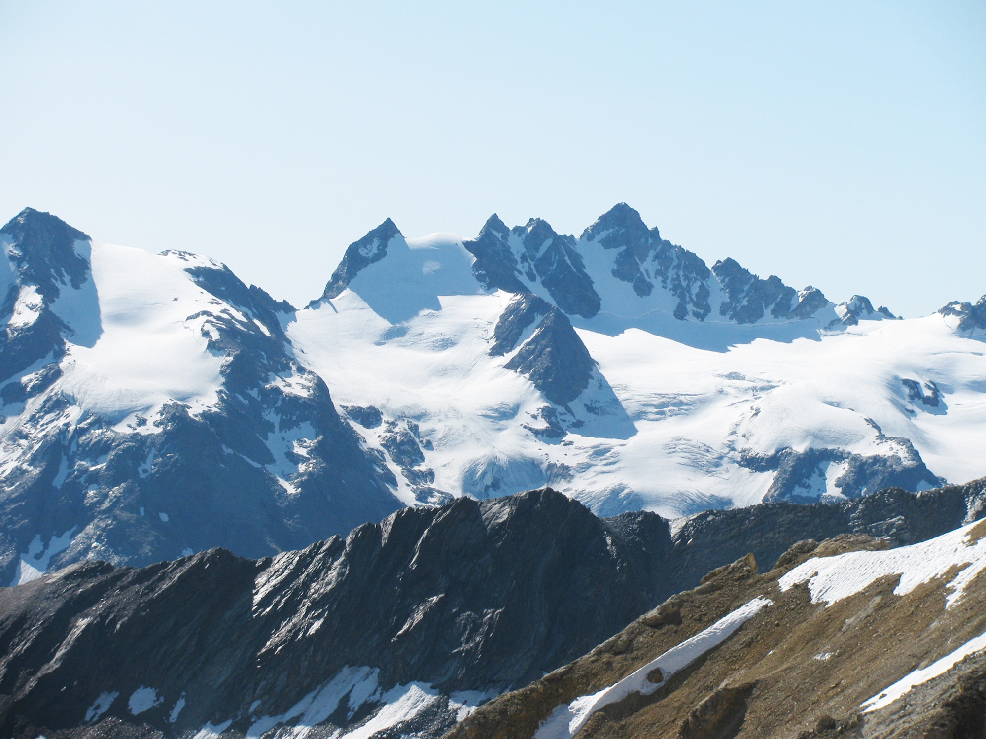 Panorama of snowcapped mountains gran paradiso in the alps free image