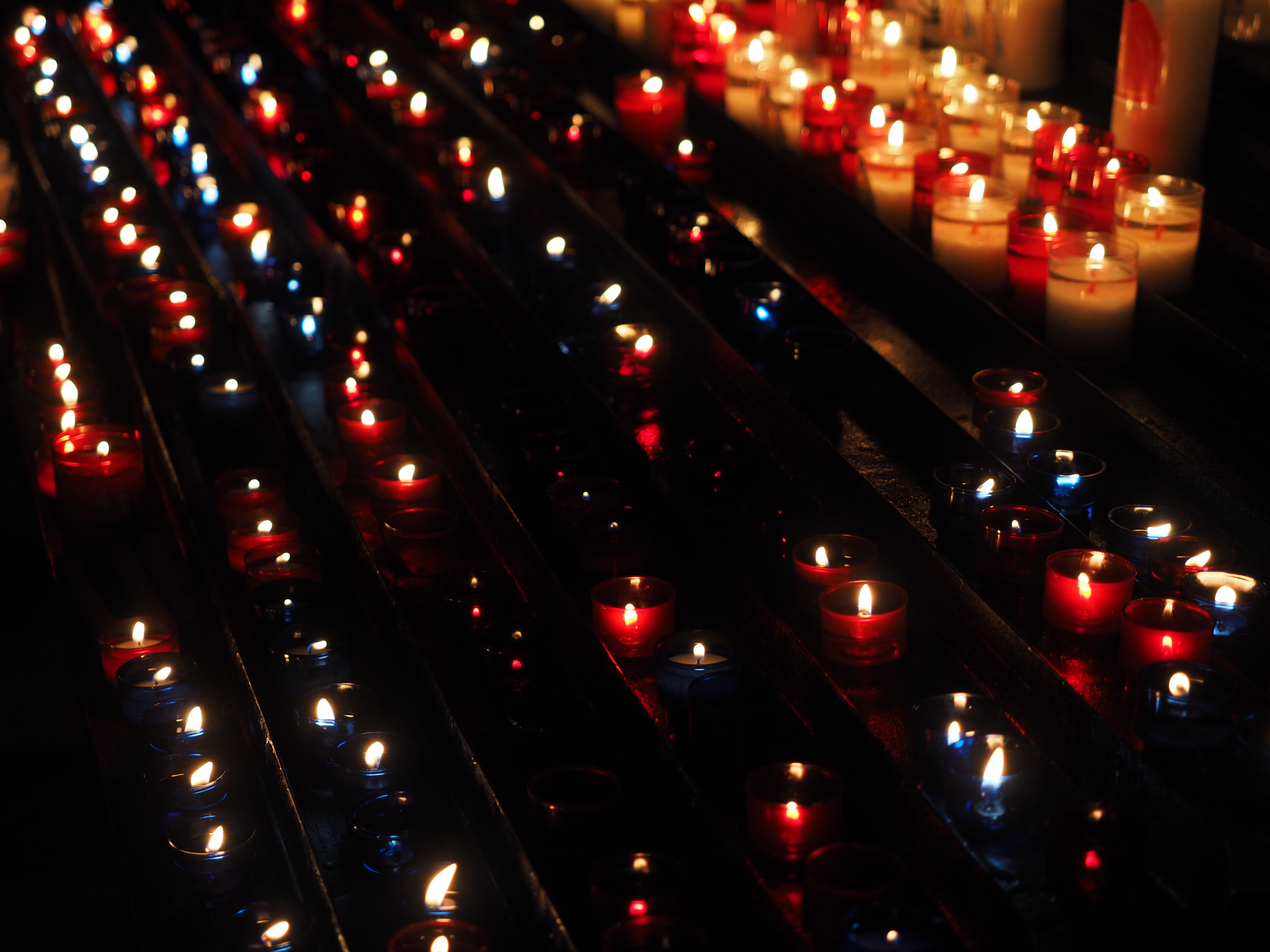 Candle lights in the Church free image download