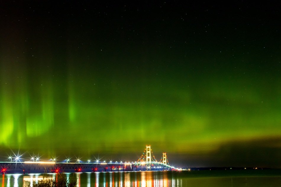 Landscape of northern lights over michigan free image download