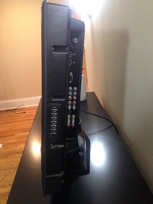 Insignia NSL26Q10A 26" LCD TV widescreen 720p HDTV N3 free