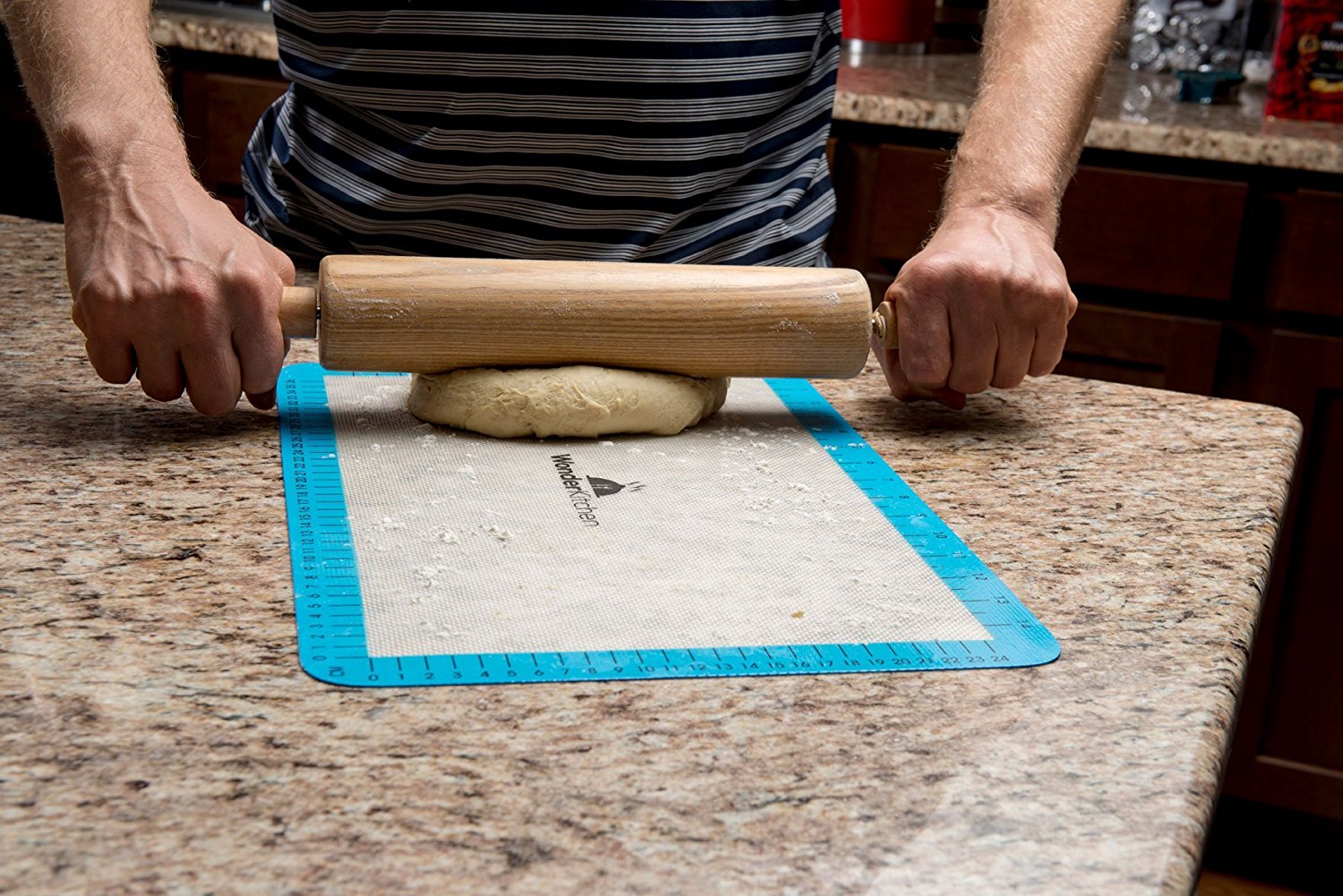 WonderKitchen Silicone Baking Mat Set Non Stick Mats for Cookie Sheets, Toaster Ovens, Pizza